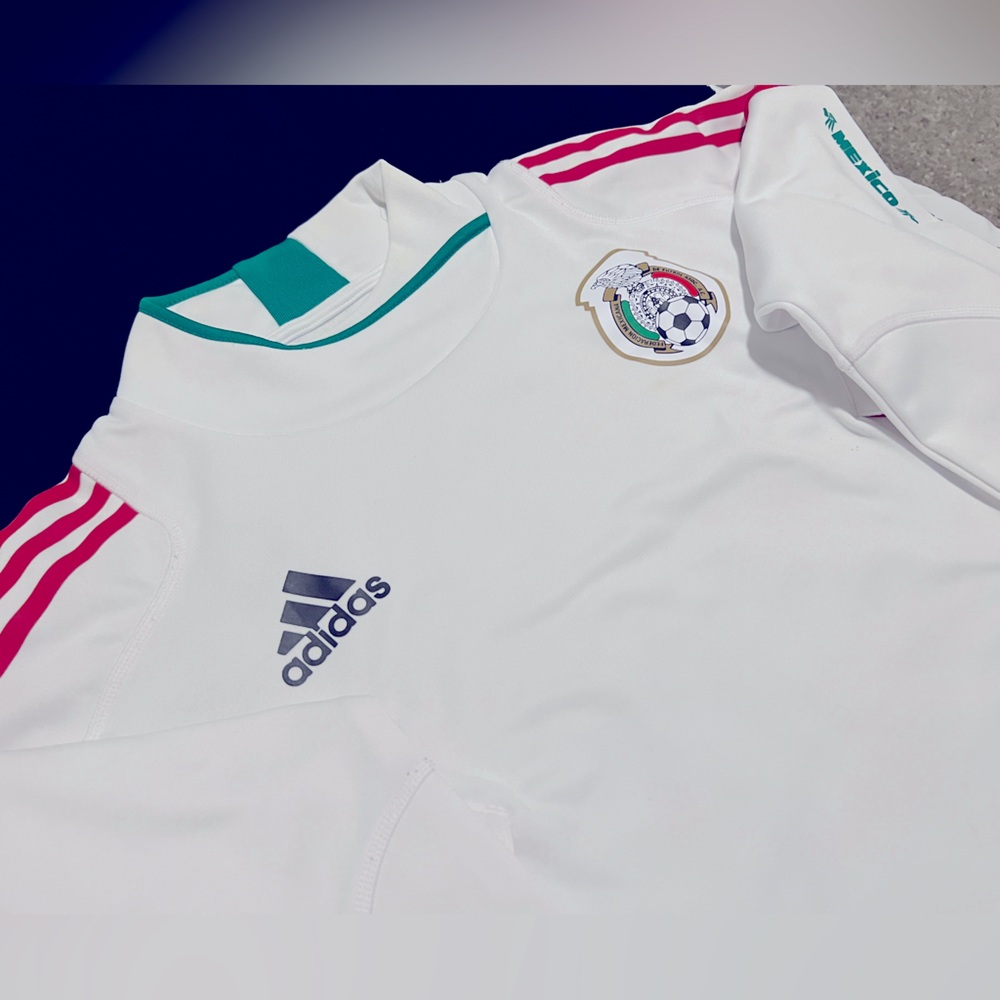 Rare Mexico Retro Training Top